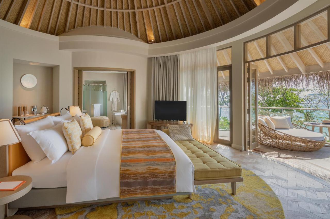 The Nautilus Maldives Ξενοδοχείο Kamadhoo Εξωτερικό φωτογραφία
