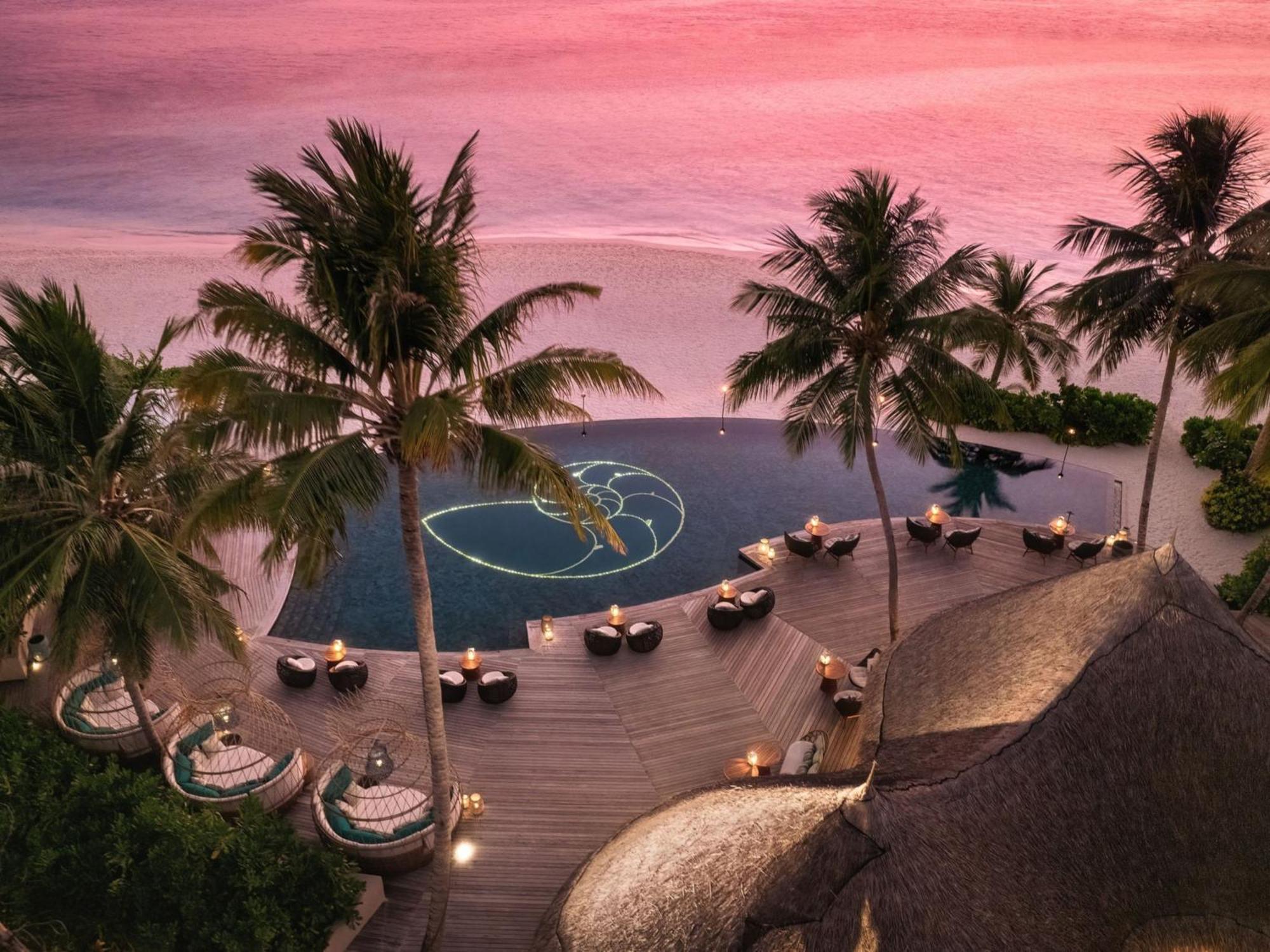 The Nautilus Maldives Ξενοδοχείο Kamadhoo Εξωτερικό φωτογραφία